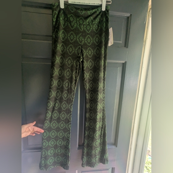 Pink Rose Womens Pants Flare Leg Ribbed Black Green Stretch Pull On Medium - Picture 4 of 8